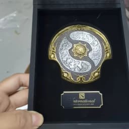DOTA2 TI10 Aegis of Champions Metal Shield Double‑Sided Engraved with Display Box Collectible Gift for Dota2 Fans