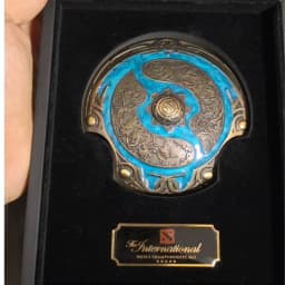 DOTA2 TI10 Aegis of Champions Metal Shield Double‑Sided Engraved with Display Box Collectible Gift for Dota2 Fans