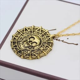 Pirates Of The Caribbean Necklace Jack Sparrow Aztec Skeleton Skull Heads Pendant Coin Medallion Vintage Jewelry wholesale