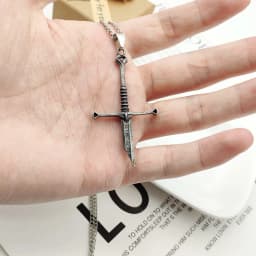 Vintage Narsil Broken Sword Necklace For Men Women Moveis Jewelry Cosplay Cool Punk Sword Pendant Necklace Accessories Gift