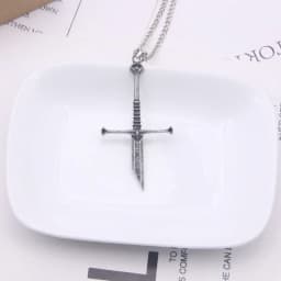 Vintage Narsil Broken Sword Necklace For Men Women Moveis Jewelry Cosplay Cool Punk Sword Pendant Necklace Accessories Gift