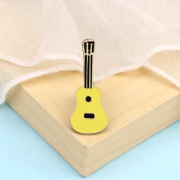 Cool Music Note Enamel Brooches Fashion Guitar Microphone Metal Badges Piano Notes Lapel Pins Musician Jewelry Gifts for Friends