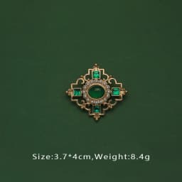 Baroque French Retro Pearl Exquisite Brooch Pin Summer Skirt Badge Bag Brooches For Woman Party Accessories
