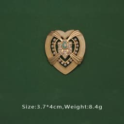 Baroque French Retro Pearl Exquisite Brooch Pin Summer Skirt Badge Bag Brooches For Woman Party Accessories