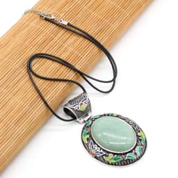 Elliptical Natural Mother of Pearl Shell Pendant Necklace Vintage Ethnic Rose Pink Quartz Charms Necklaces for Women Jewelry