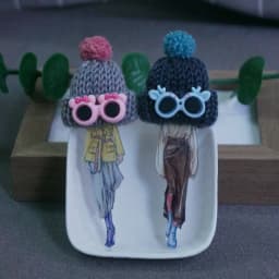 2Pcs/Lot Fashion Brooch For Woman Girl Cute Acrylic Brooch Pins Badge Clothing Accessories High Quality Gifts