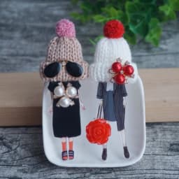 2Pcs/Lot Fashion Brooch For Woman Girl Cute Acrylic Brooch Pins Badge Clothing Accessories High Quality Gifts