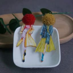2Pcs/Lot Fashion Brooch For Woman Girl Cute Acrylic Brooch Pins Badge Clothing Accessories High Quality Gifts