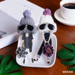2Pcs/Lot Fashion Brooch For Woman Girl Cute Acrylic Brooch Pins Badge Clothing Accessories High Quality Gifts