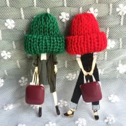 2Pcs/Lot Fashion Brooch For Woman Girl Cute Acrylic Brooch Pins Badge Clothing Accessories High Quality Gifts