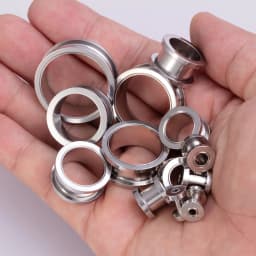 2pcs Surgical Steel Screw Fit Ear Gauges Tunnel Expander Body Piercing Double Flare Plugs Stretching Earrings for Unisex 3-25mm