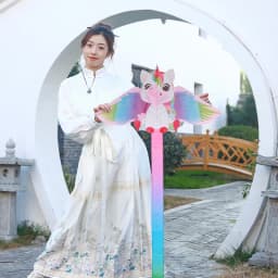 Yongjian Pink Unicorn Kite, a small kite ideal for beginners, easy to fly, comes with a 50-meter kite line