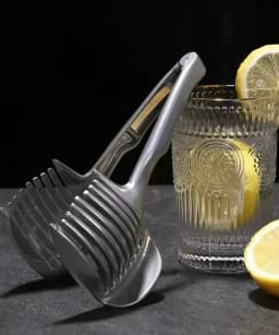 Stainless Steel Kitchen Handheld Orange Lemon Slicer Tomato Cutting Clip Fruit Slicer Onion Slicer KitchenItem Cutter Accessorie