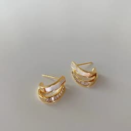 2024 New Design Shell Zircon Arc Metal Stud Earrings For Woman Korean Fashion Jewelry Party Student Girls Elegant Accessories