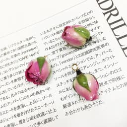 2 PCs Handmade Resin Jewelry Real Flower Charms Petaline Pendants Real Rose Petal Charm For DIY Earring Jewelry Finding Making