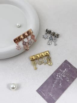 Hapiship Fashion Key Paper Clip Star Snowflake Shiny CZ Charm Links Fit 9mm Stainless Steel Bracelet DIY Making Jewelry DJ441