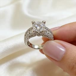Luxurious Fashion Silver Color Wedding Rings for Women Exquisite Inlaid with White Zircon Party Engagement Ring Jewelry