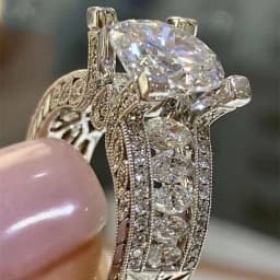 Luxurious Fashion Silver Color Wedding Rings for Women Exquisite Inlaid with White Zircon Party Engagement Ring Jewelry