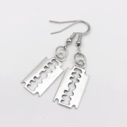 funny goth Punk Blade Earrings for Men Women Rock A Razor Blade Earrings e girl 90s grunge aros aesthetic accessories Jewelry