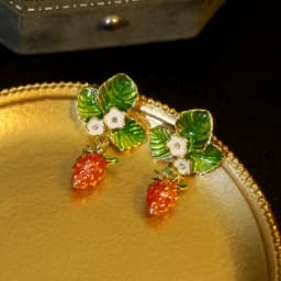Retro Exaggerated Baroque Love Strawberry Women's Earrings 2023 Fashion New Fruit Series Leisure Holiday Jewelry Ear Accessories