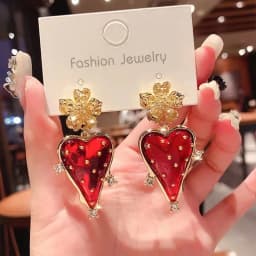 Retro Exaggerated Baroque Love Strawberry Women's Earrings 2023 Fashion New Fruit Series Leisure Holiday Jewelry Ear Accessories