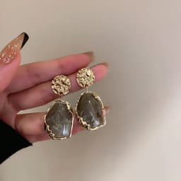 New Fashion Earrings Zircon Square Stone Earrings Vintage Gold Color Small Earrings for Women Jewelry Accessorries