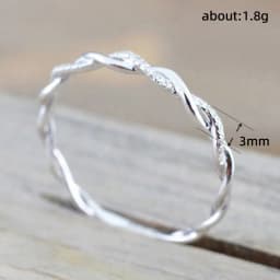 Huitan Classic Women Twist Rings with Dazzling Cubic Zirconia Stone 3Metal Colors Temperament Elegant Female Finger Ring Jewelry