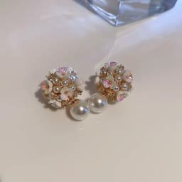 Elegant Imitation Pearl Earrings Women Double Side White Shell Pearl Stud Earrings Exquisite Ear Jewelry For Party Banquet A-