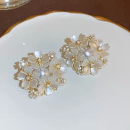 Elegant Imitation Pearl Earrings Women Double Side White Shell Pearl Stud Earrings Exquisite Ear Jewelry For Party Banquet A-