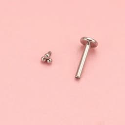 1/10pcs ASTM F136 Titanium 16G Mini 3 Bead Cluster Labret Lip Piercing Tragus Cartilage Helix Conch Earring Stud Nose Piercing