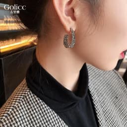 French Retro Web Celebrity Eardrop Harbor Style Earrings 2020 New Fashion Minority Fashion Design Individual Earrings Woman