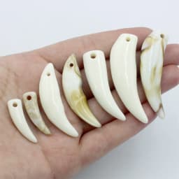 20pcs/30pcs/100pcs Ivory Horn Pendants For Jewelry Making Acrylic Wolf Teeth Charms Pendant Resin Beads DIY Jewelry Accessorie