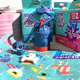 Hasbro Littlest Pet Shop LPS Blind Box Toy Cute Big Eyes Cat Dog Rabbit Model Pendant Animal Doll Mystery Box Toy ren Gift