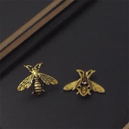 1Pc Vintage Little Bee Brooch for Men Women Retro Bee Animal Brooches Pins Jewelry Accessories Party Gifts 2024 Trend Cool Thing