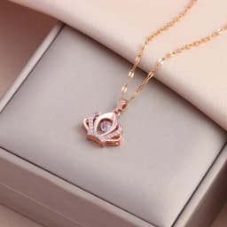 New In Sweet Sexy Beating Heart Series Pendant Necklaces For Women Luxury Fashion Female Stainless Steel Clavicle Chain Jewelry