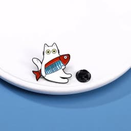 Happy Winter Enamel Pins Custom Bird Cat Fox Turtle Goose Brooches Lapel Badges Animal Sweater Jewelry Gift for Kids Friends
