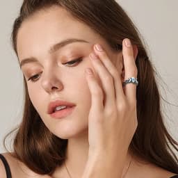 YILUOCD Vintage Natural Moonstone Ring Witchcraft Triple Moon Goddess Rings for Women Engagement Party Wedding Jewelry Anillos