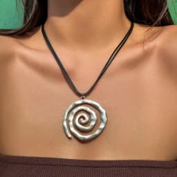Ethnic Creative Big Spiral Conch Pendant Necklace Women Goth Adjustable Leather Wax Thread Chain Holiday Y2K Jewelry Accessories