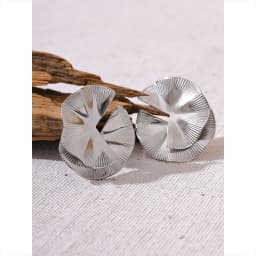 Yhpup Creative Stainless Steel Metal Flower Big Stud Earrings Fashion Attractive Statement Jewelry Women Personality Gift
