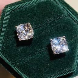 Huitan Women Crystal Cubic Zirconia Stud Earrings High-quality Fashion Versatile Female Everyday Earrings Temperament Jewelry