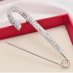 Luxury Elegent Gold Color Crystal Zircon Pins Fashion Women Rhinestones Brooches Safety Metal Pin Shawl Scarf Jeans Buckle Party