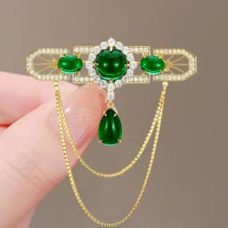 Studded Pearl Shaped Square Brooch Women Palace Style Retro Design Sense Suit Pin Niche Fashion Accessories for Lady Gift