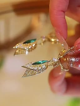 Green Crystal Golden Leaves Earrings for Women Individuality Daily Accessories Valentines Day Anniversary Birthday Jewelry Gifts