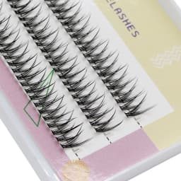 MUYD High Quality Makeup V-Shaped Eyelashes Encrypted False Eyelashes Natural And Soft Dovetail Extension False Eyelashes