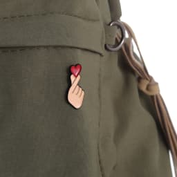 Hand Heart Gesture Enamel Pins Custom Sign Language Brooches Lapel Badges Jewelry Gift for Lover