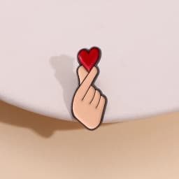 Hand Heart Gesture Enamel Pins Custom Sign Language Brooches Lapel Badges Jewelry Gift for Lover