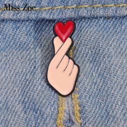 Hand Heart Gesture Enamel Pins Custom Sign Language Brooches Lapel Badges Jewelry Gift for Lover