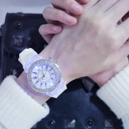 led Flash Luminous Watch Personality trends students lovers jellies woman men's watches 7 color light WristWatch bayan kol saati