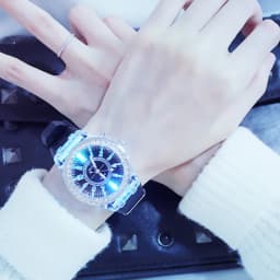 led Flash Luminous Watch Personality trends students lovers jellies woman men's watches 7 color light WristWatch bayan kol saati