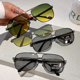 KAMMPT Oversized Vintage Sunglasses Men Women Fashion Polarized Photochromic Shades Eyewear Double Bridge Driving Sun Glasses